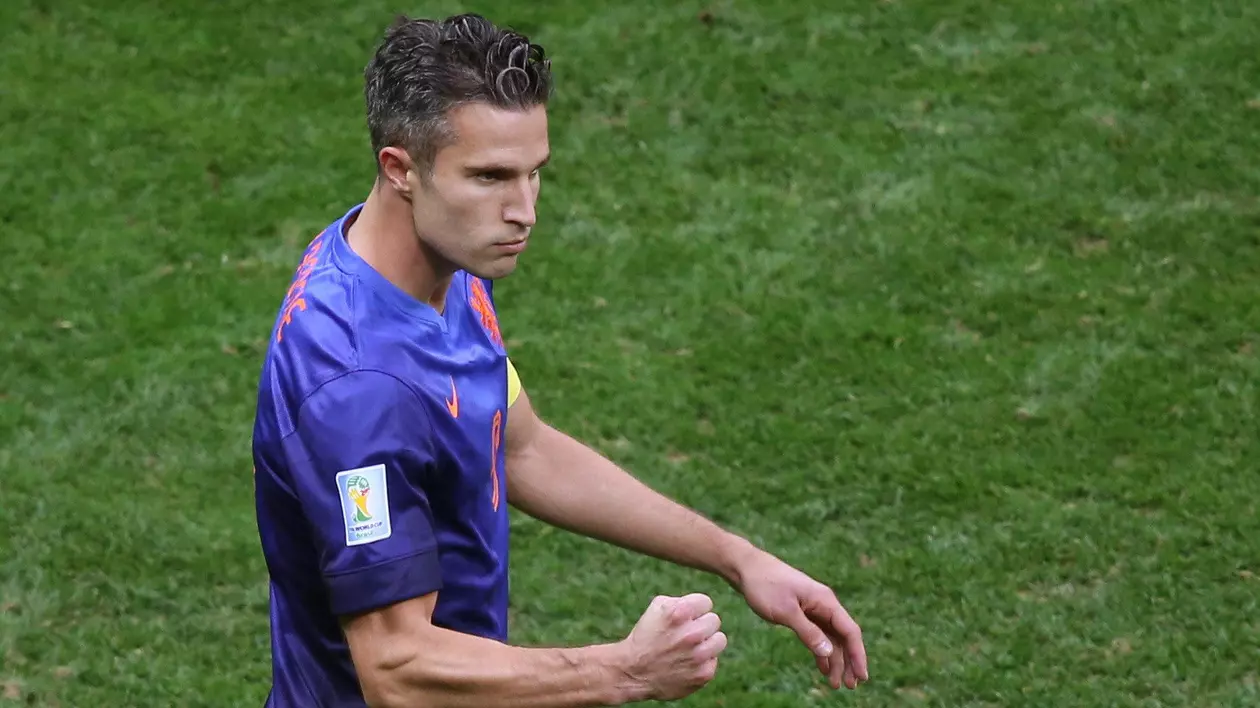 Robin Van Persie îl face invidios pe Florentin Petre: a pescuit un rechin imens / VIDEO