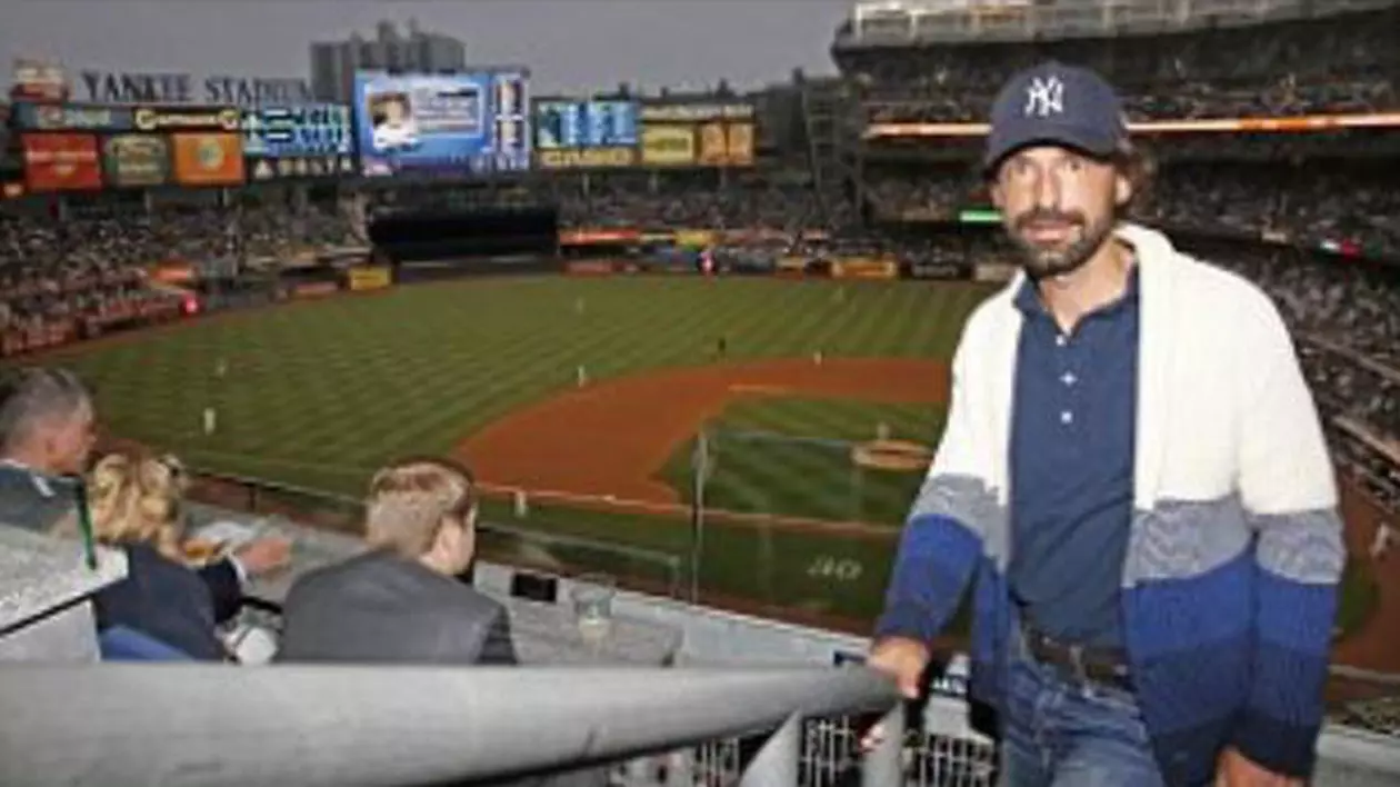 Andrea Pirlo s-a retras din fotbal. A fost lansat de Mircea Lucescu, la Brescia