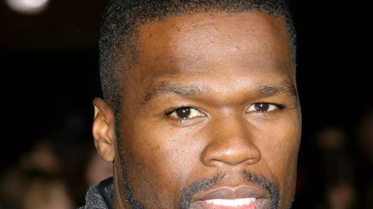 50 Cent s-a dat bogat cu bijuterii și mașini împrumutate