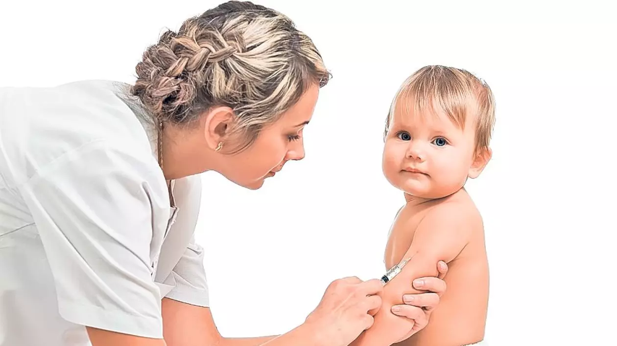 Vaccinarea copiilor, spaima părinţilor