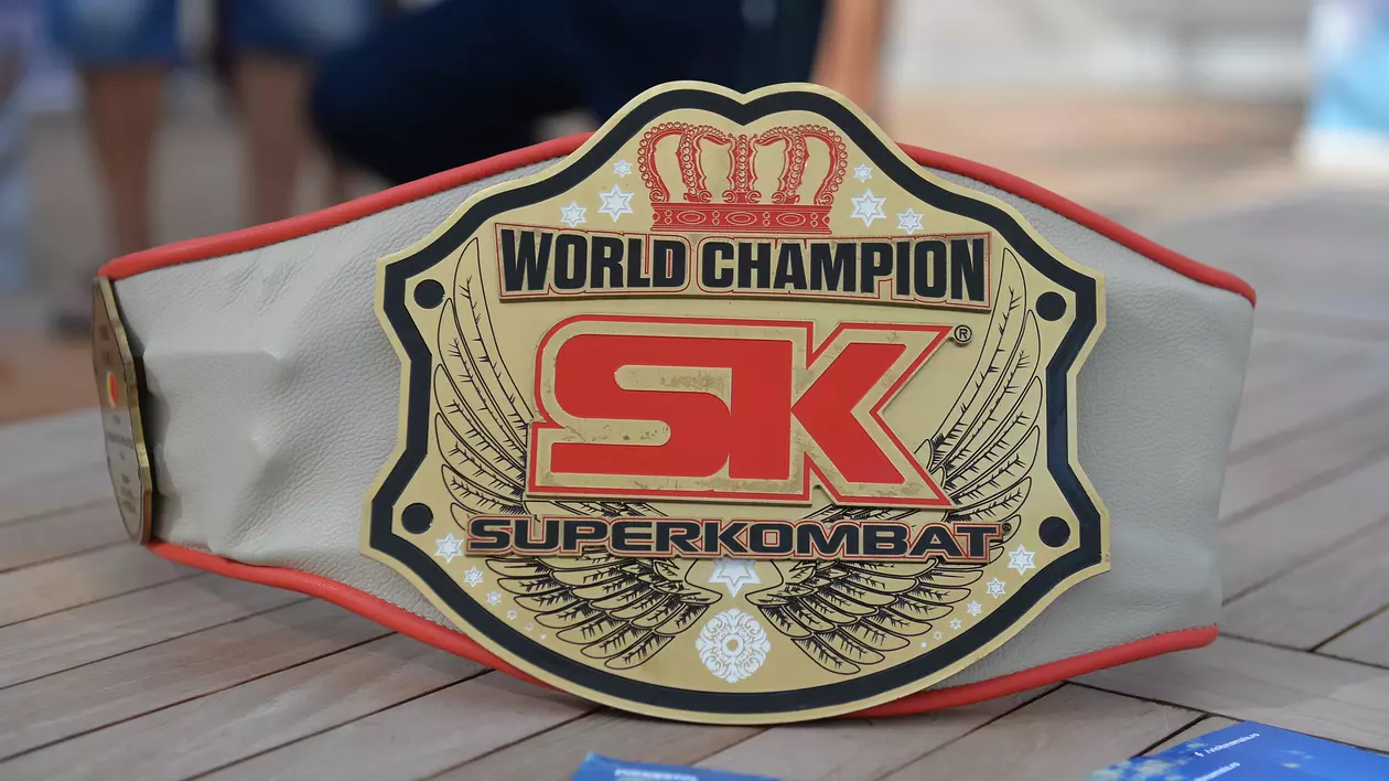 Luptătorii de la Superkombat Mamaia au trecut cu bine de proba cântarului / GALERIE FOTO