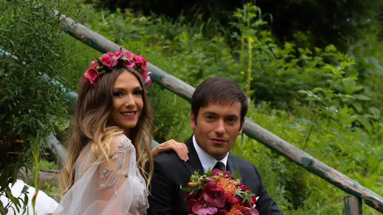Adela Popescu s-a măritat! Intra aici să vezi primele poze!