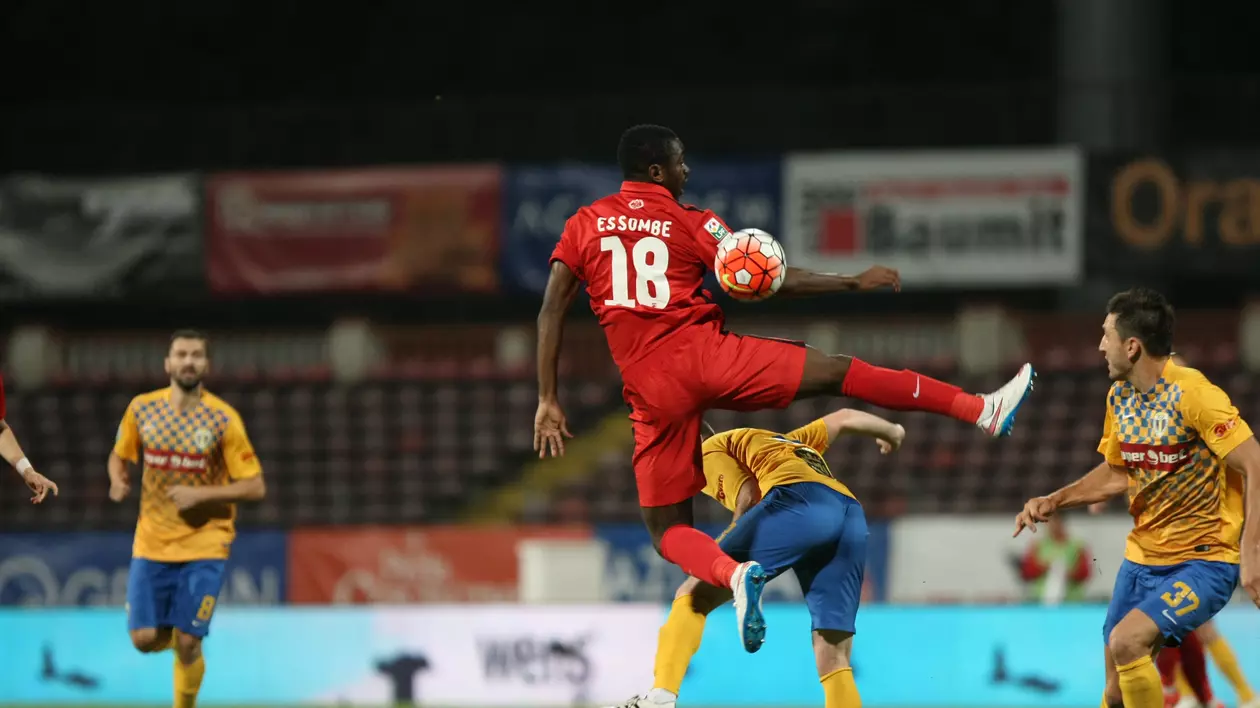 Liga I. Dinamo - Petrolul 2-0. Essombe, debut cu gol. "Bizonul" Gnohere a recidivat şi şi-a arătat muşchii. ^1-1 la penalty-uri neacordate / FOTO