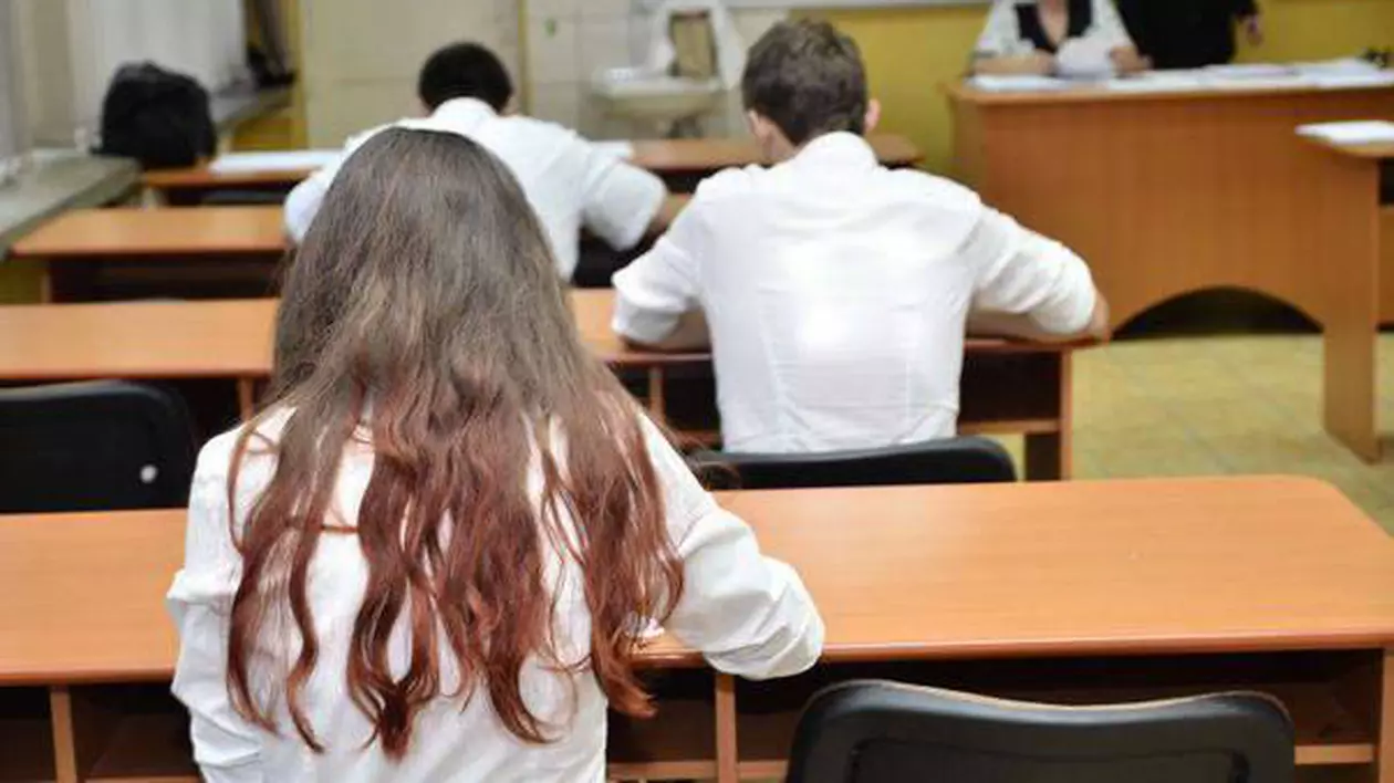 BACALAUREAT 2015 SESIUNEA DE TOAMNĂ. Ce subiecte s-au dat la PROBA OBLIGATORIE  