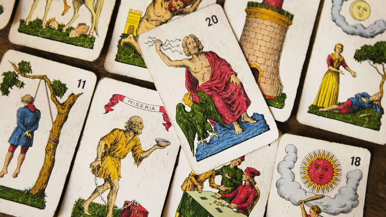 Află ce noroc îți poartă cărțile de tarot, în funcție de zodia ta