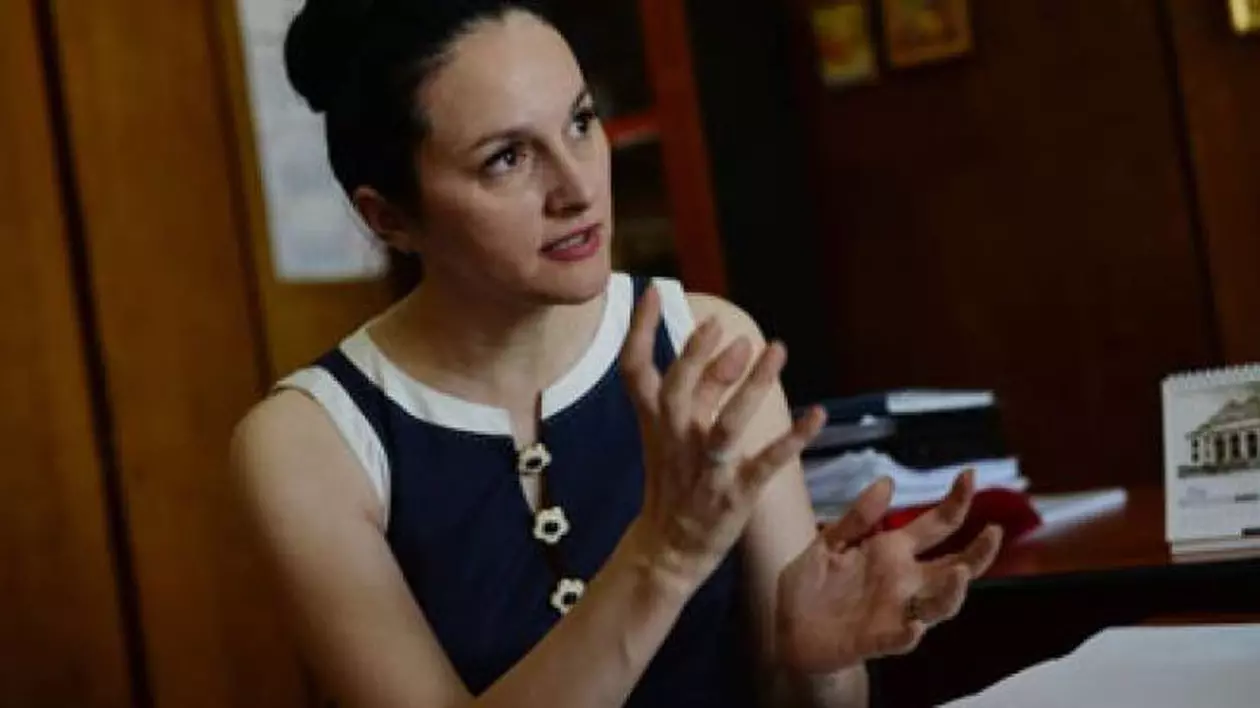 Alina Bica, fosta şefă a Direcţiei de luptă împotriva Crimei Organizate, conduce din Costa Rica o companie deţinută împreună cu soţul ei