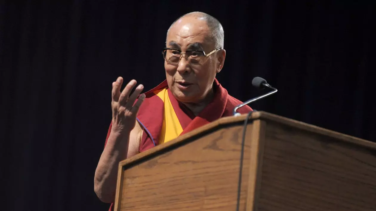Ce vizită importantă! Dalai Lama vine în România