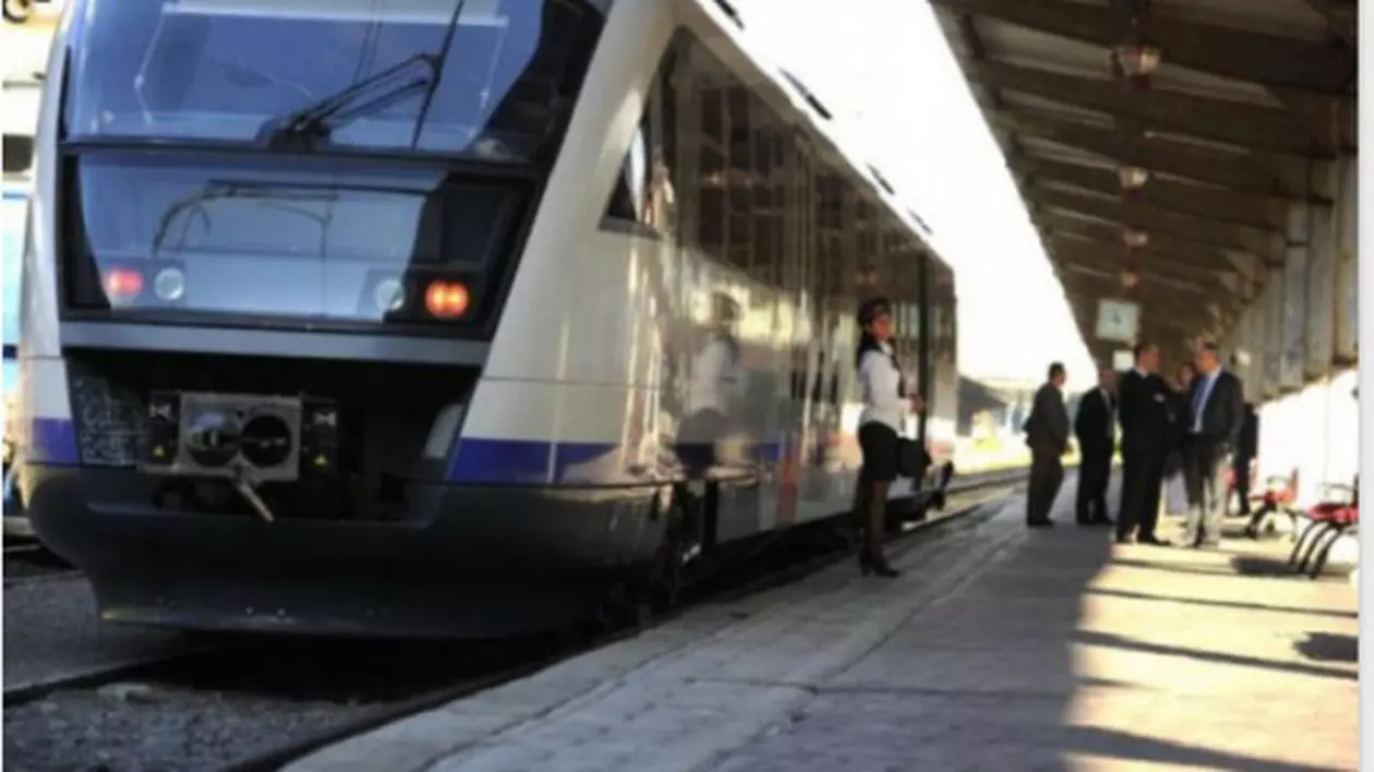 Elevii şi studenţii au reduceri la bilete şi abonamente de tren. Vezi NOILE PREȚURI