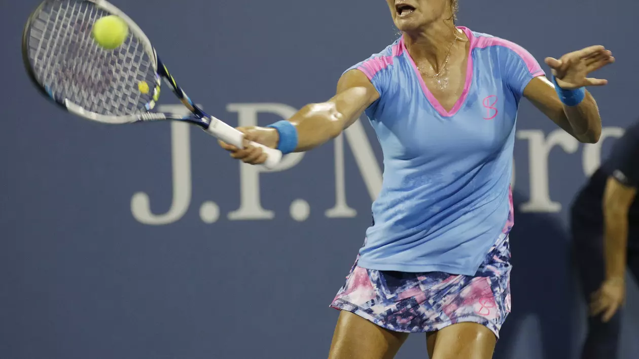 Epuizată după prezența la Fed Cup, Monica Niculescu a fost învinsă în ”optimi”, la Sankt Petersburg