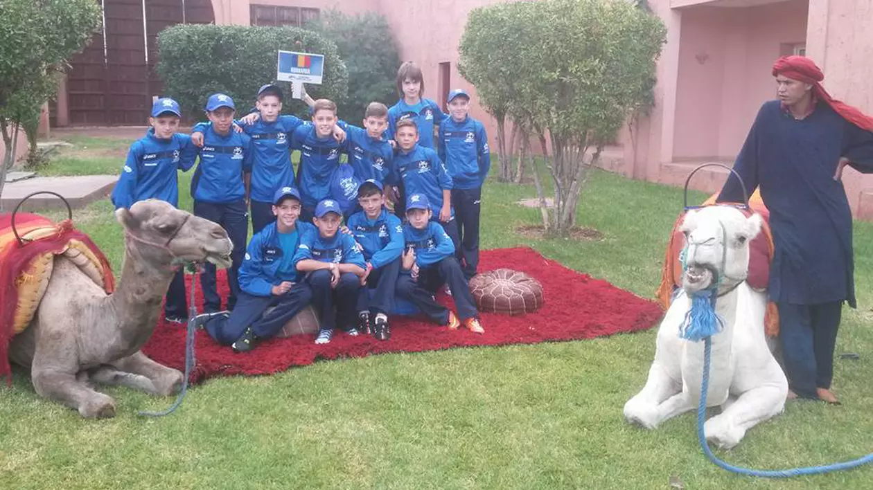 Copiii de la Academia Hagi au parte de o experienţă inedită în Maroc / GALERIE FOTO