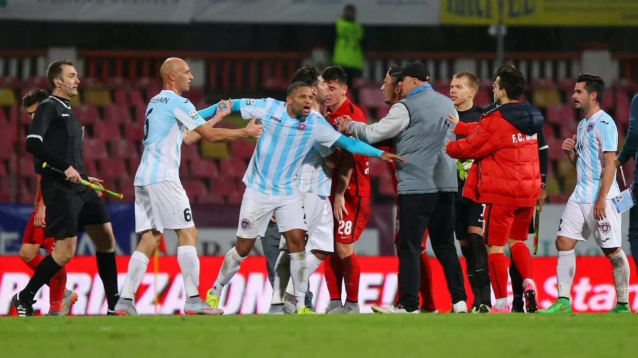 LIGA I LA FOTBAL, etapa a 14-a / Scandal după meciul Dinamo - ASA Tîrgu Mureș 2-1. ^Ardelenii protestează oficial printr-un comunicat în care reclamă un ”fault evident și lipsă de fair-play”! GALERIE FOTO