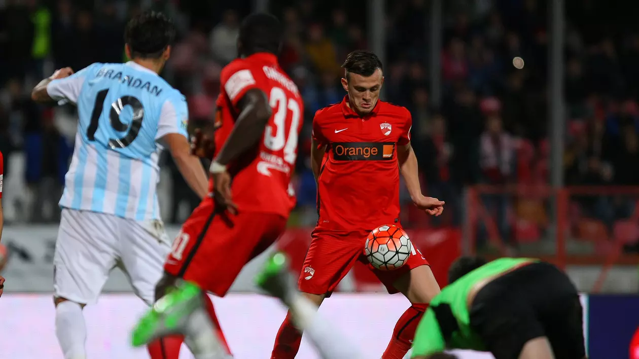 LIGA I LA FOTBAL, ETAPA A 14-A / Dinamo - ASA Tîrgu Mureş 2-1. ”Dublă” Andrei Marc! Oaspeții contestă ambele goluri. ^Fault în atac la primul și lipsă de fair-play - la al doilea. În final, ardelenii au avut un om eliminat / GALERIE FOTO