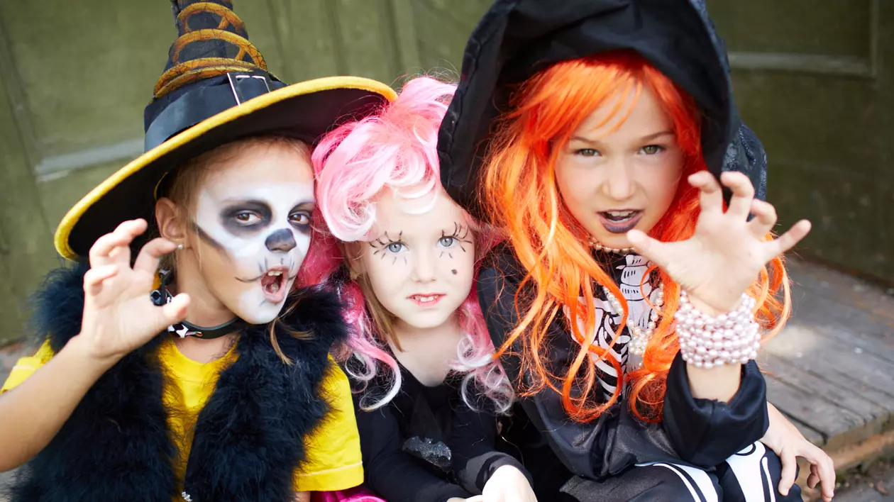 Vrăjitoarele se întorc! Pregăteşte-te pentru un Halloween de groază