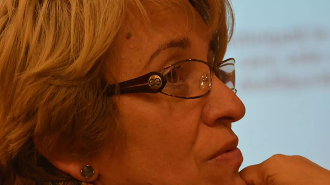 Cristina Guseth, aviz cu emoții la audierile miniștrilor propuși de Cioloș! A trecut de comisii, dar s-a făcut de râs și a costat-o | VIDEO
