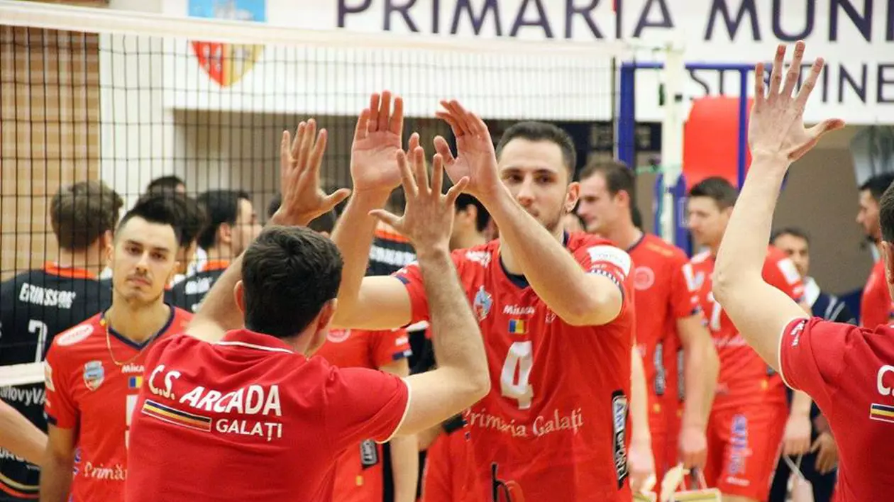 Zalău și Arcada Galați sunt foarte aproape de finala Cupei României la volei