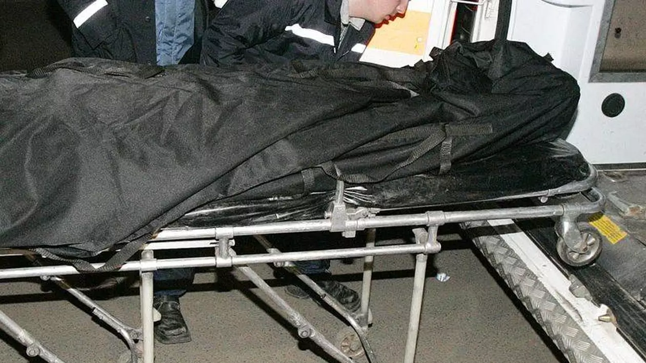 Situație scandaloasă în Lugoj! Un cadavru a zăcut două zile în curtea spitalului!