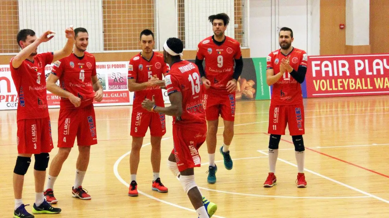 Scriem istorie chiar și când pierdem. Voleibaliștii de la Arcada, eliminați din ”optimile” Challenge Cup, au intrat în istoria acestei discipline