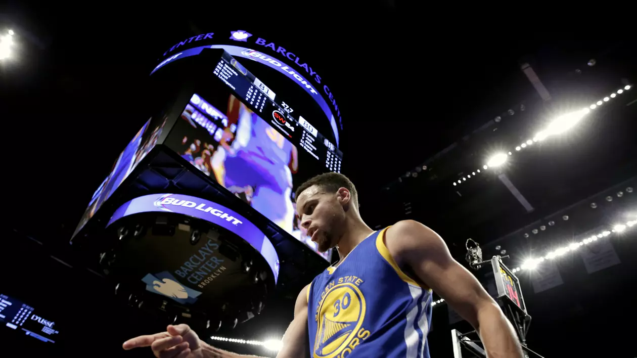 Stephen Curry și “războinicii” lui au mai stabilit un record în NBA | VIDEO