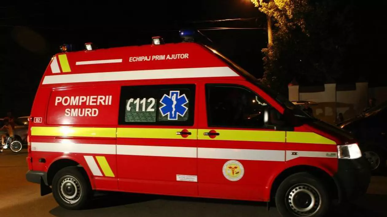 Un tânăr s-a sinucis, intrând cu maşina într-un copac. Avea doar 30 de ani