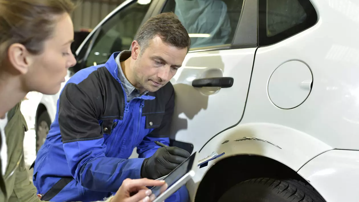 Atentie, soferi! Formula de calcul a primei RCA ar putea fi afişată pe site-urile asigurătorilor