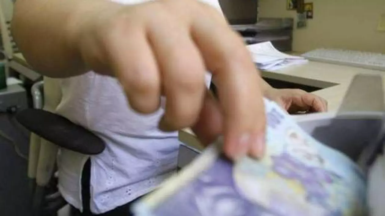 Cu cât au crescut veniturile românilor, în statistici! Oficial, ne e mai bine…