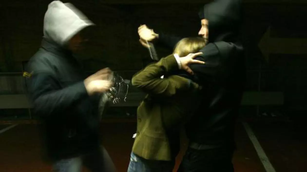 Calvar de nedescris pentru o adolescentă din Constanța! Fata a fost forțată să întrețină relații cu iubitul mamei!