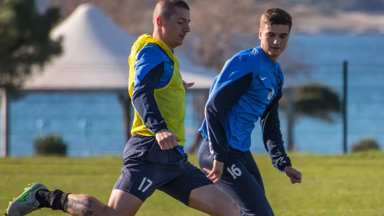 Hagi a explicat de ce a renunțat la titularii Aganovici și Achim / VIDEO