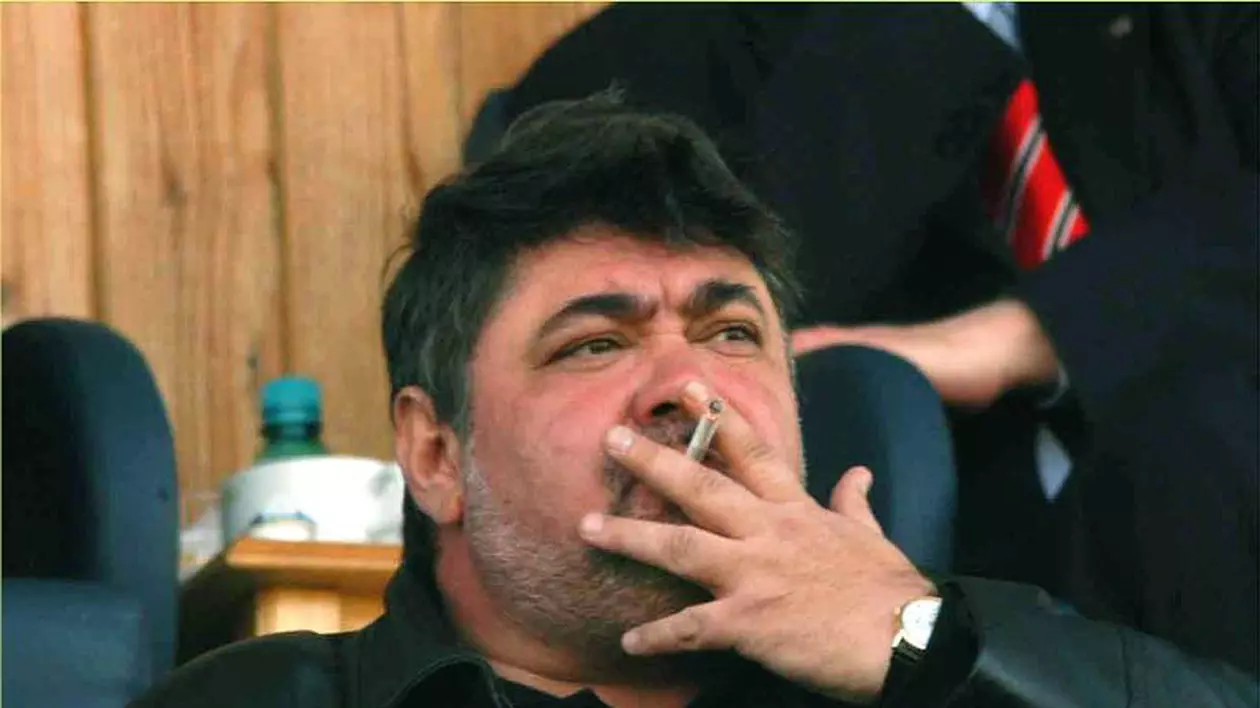 ”Primarul guvizilor”, filmul despre edilul care își trafica fotbaliștii la poker și i-a pus pistolul la tâmplă unui arbitru! / VIDEO