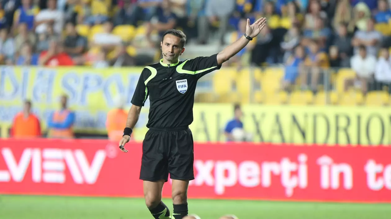 Arbitrul-gafeur Colțescu are lipici la meciuri nebune. În 2013, a dat 6 ”roșii” într-un joc! / VIDEO