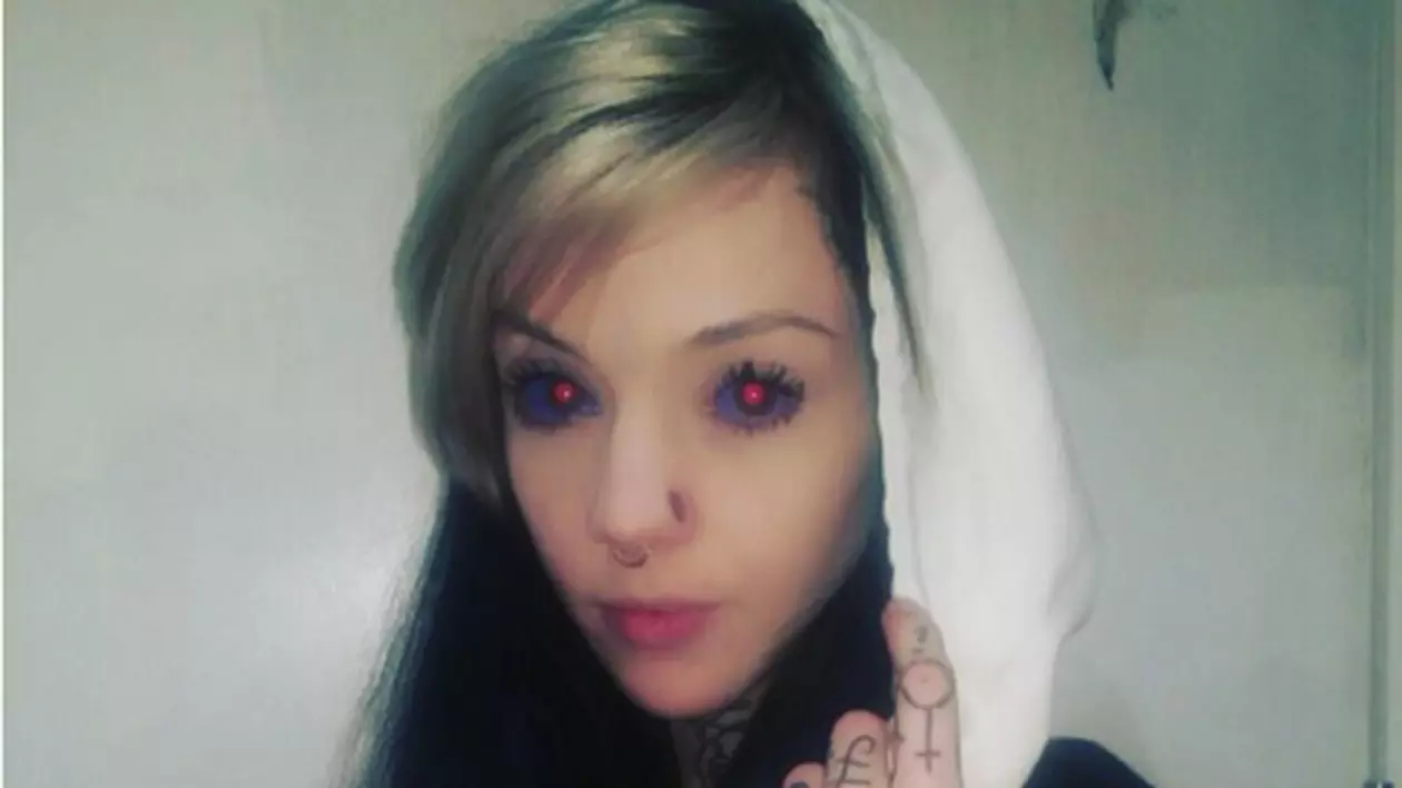 Femeia extraterestru! Cum o arată o britanică după ce și-a modificat corpul! FOTO+VIDEO