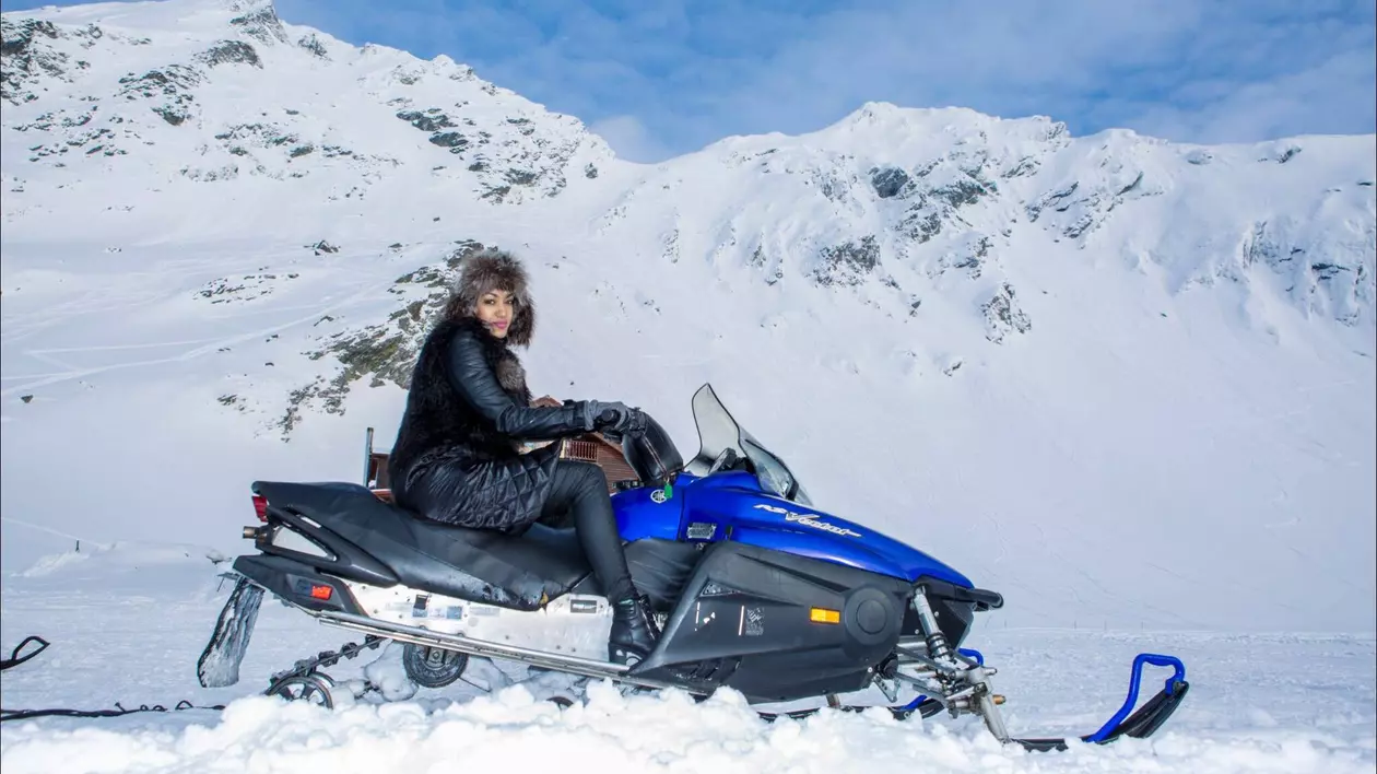 Starul internațional Nyanda și-a petrecut vacanță la Bâlea Lac! Imagini exclusive