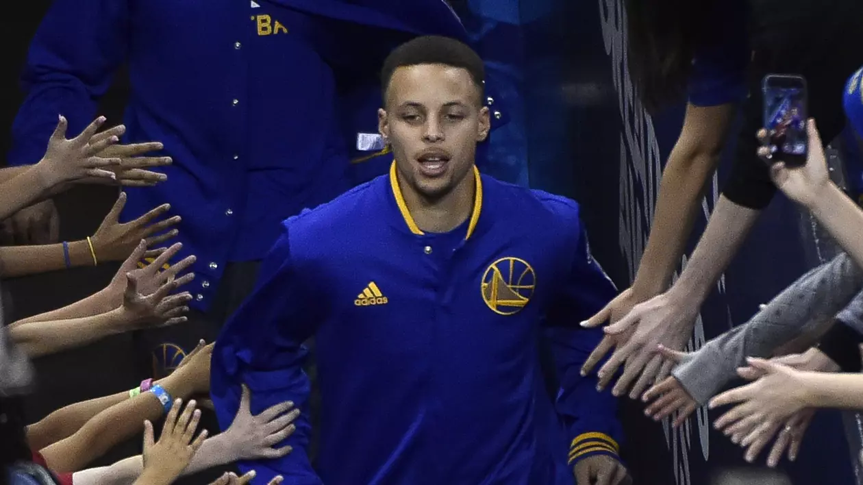 ”Războinicii” NBA-ului nu se predau! Golden State Warriors - despărțită de numai trei victorii de marele record