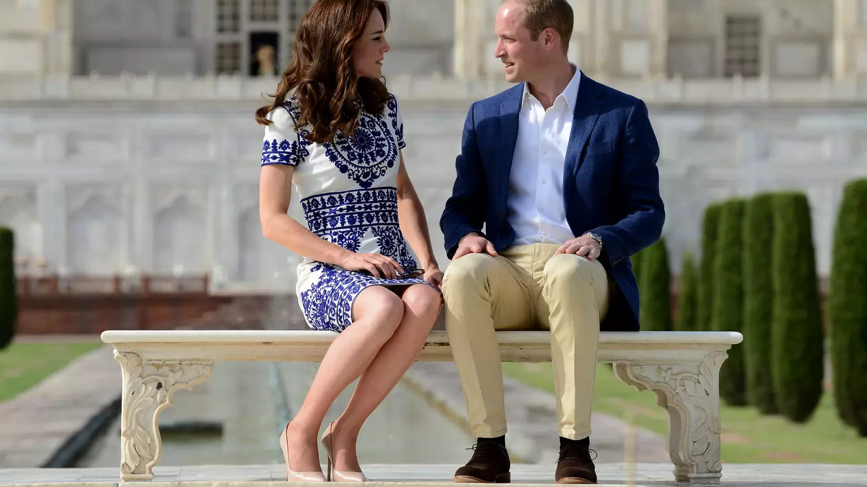 Kate și Will, pe urmele Prințesei Diana! Cuplul regal a vizitat Taj Mahal | FOTO