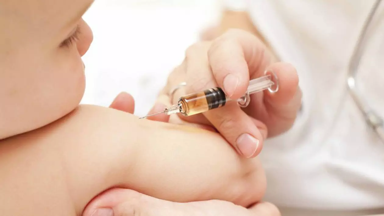 Legea vaccinării obligatorii a intrat în dezbatere publică