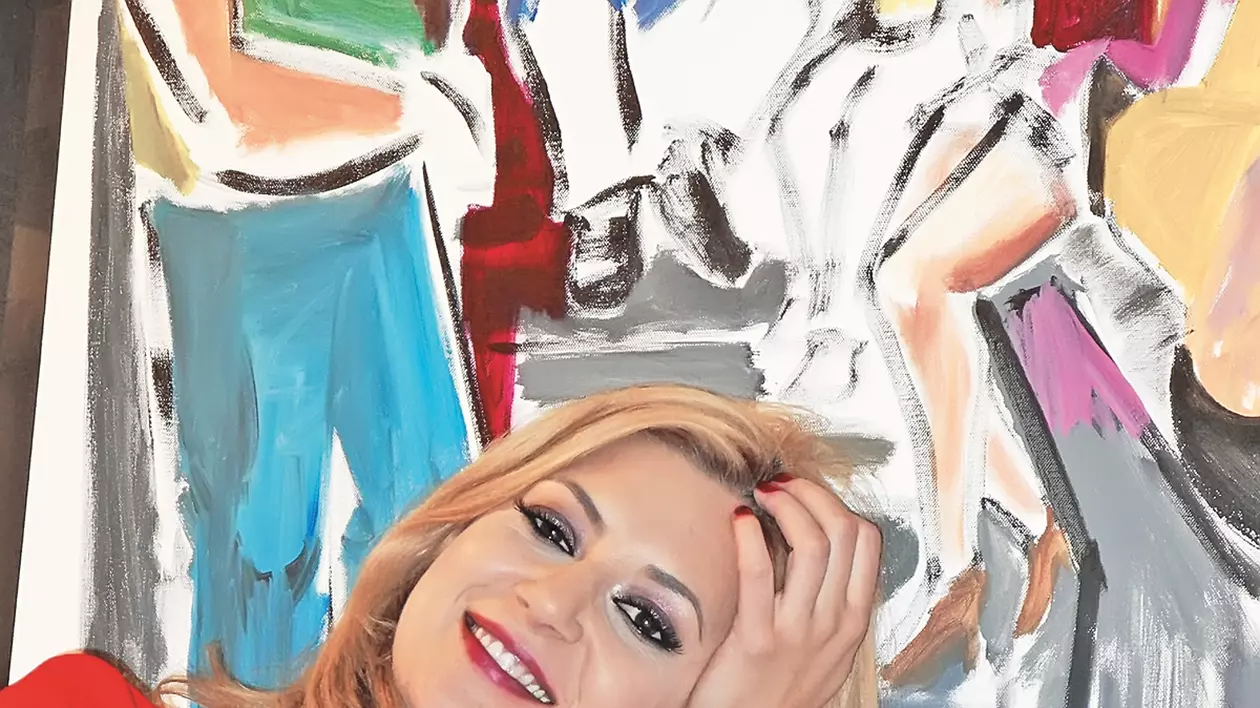 Amalia Enache pofteşte la dulceaţă, Balerina... la compania bebeluşului. De când a rămas gravidă, vedeta PRO TV are pisica «lipită» de burtă!