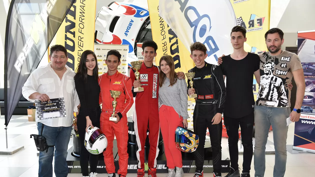 Fraţii Tomescu au monopolizat prima etapă a Campionatului Naţional de Karting