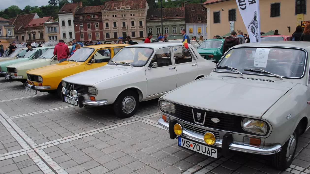 Unul din cei mai mari colecționari de Dacia trăiește în Austria, dar a venit la Brașov la întrunirea Dacia Clasic | GALERIE FOTO