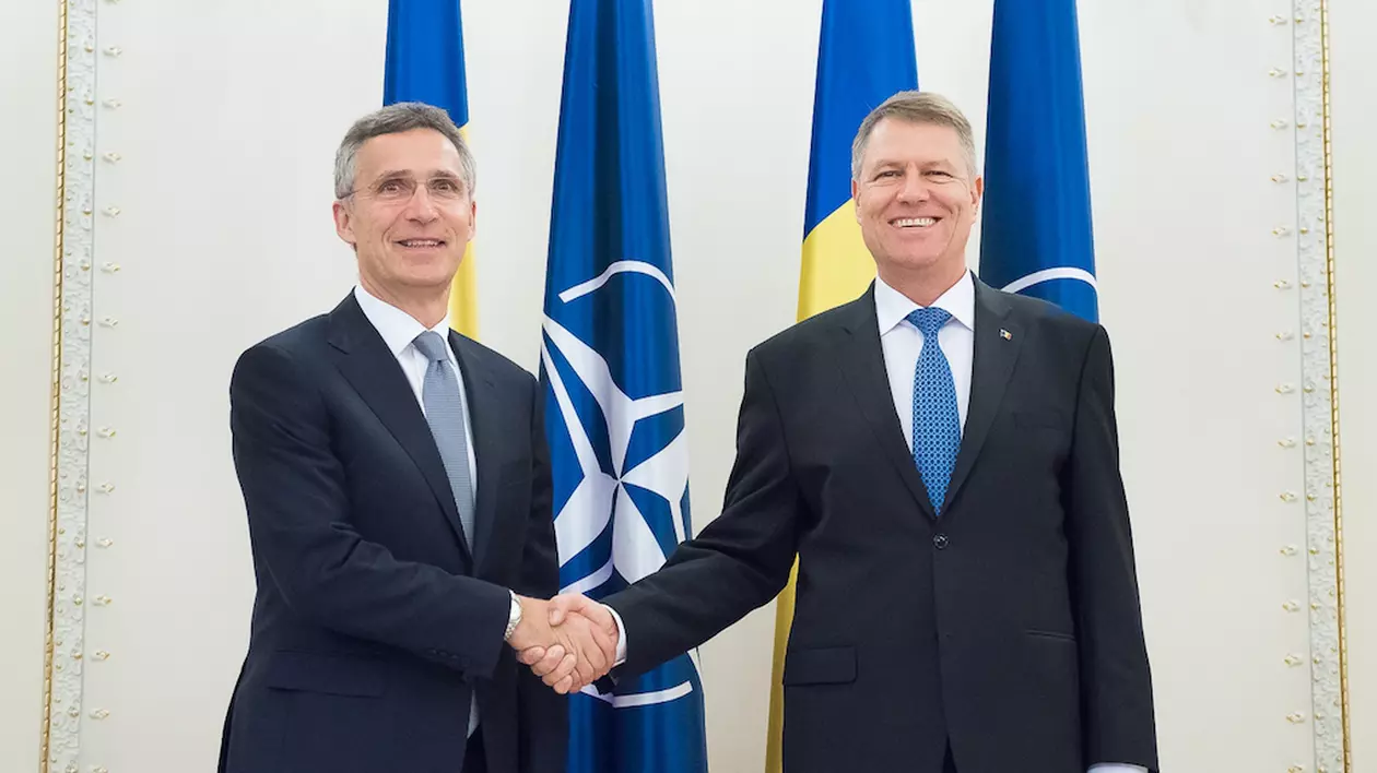 VIDEO/ Klaus Iohannis și secretarul general al NATO, în vizită la Brigada Multinațională Sud-Est, de la Craiova