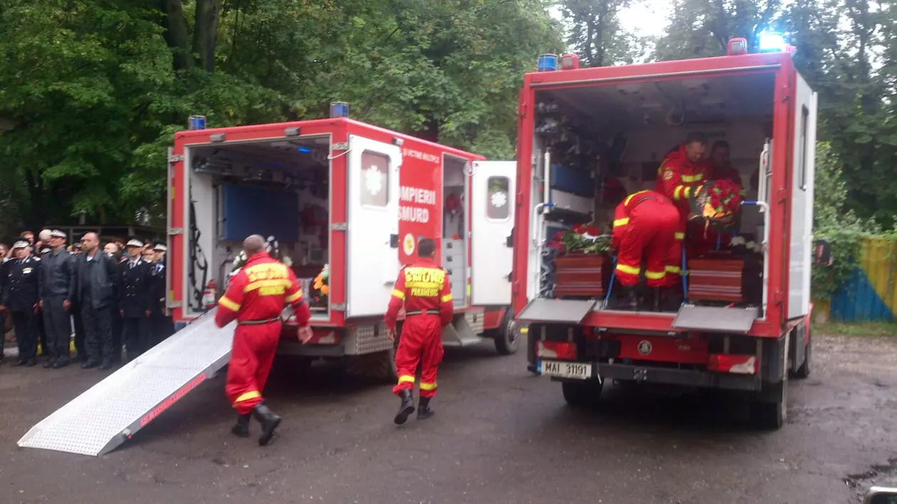 UPDATE: Cea mai tristă misiune! Ambulanțele SMURD au adus salvatorii acasă în sicrie