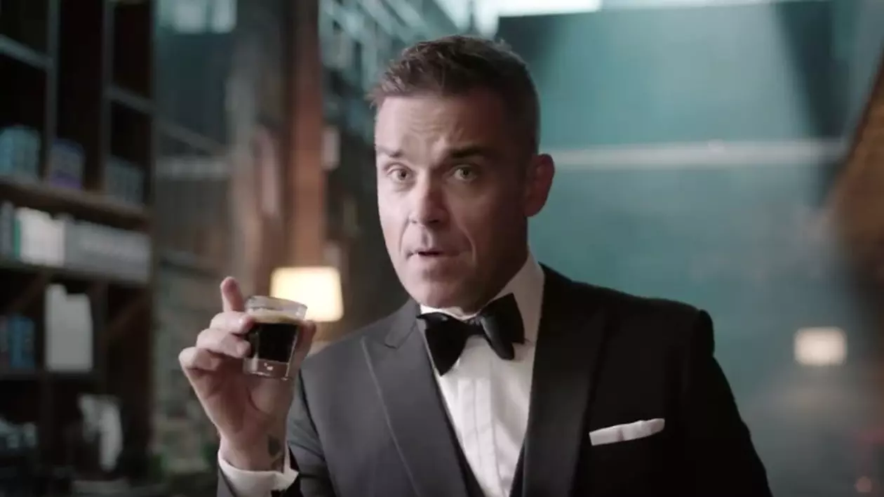 Robbie Williams va cânta pentru victimele incendiului din Londra