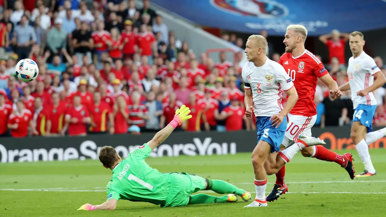 Euro 2016. Grupa B: Rusia - Țara Galilor 0-3. Rușii, la pământ. Galezii s-au calificat spectaculos. Slovacia - Anglia 0-0. Englezii au terminat grupa pe locul 2