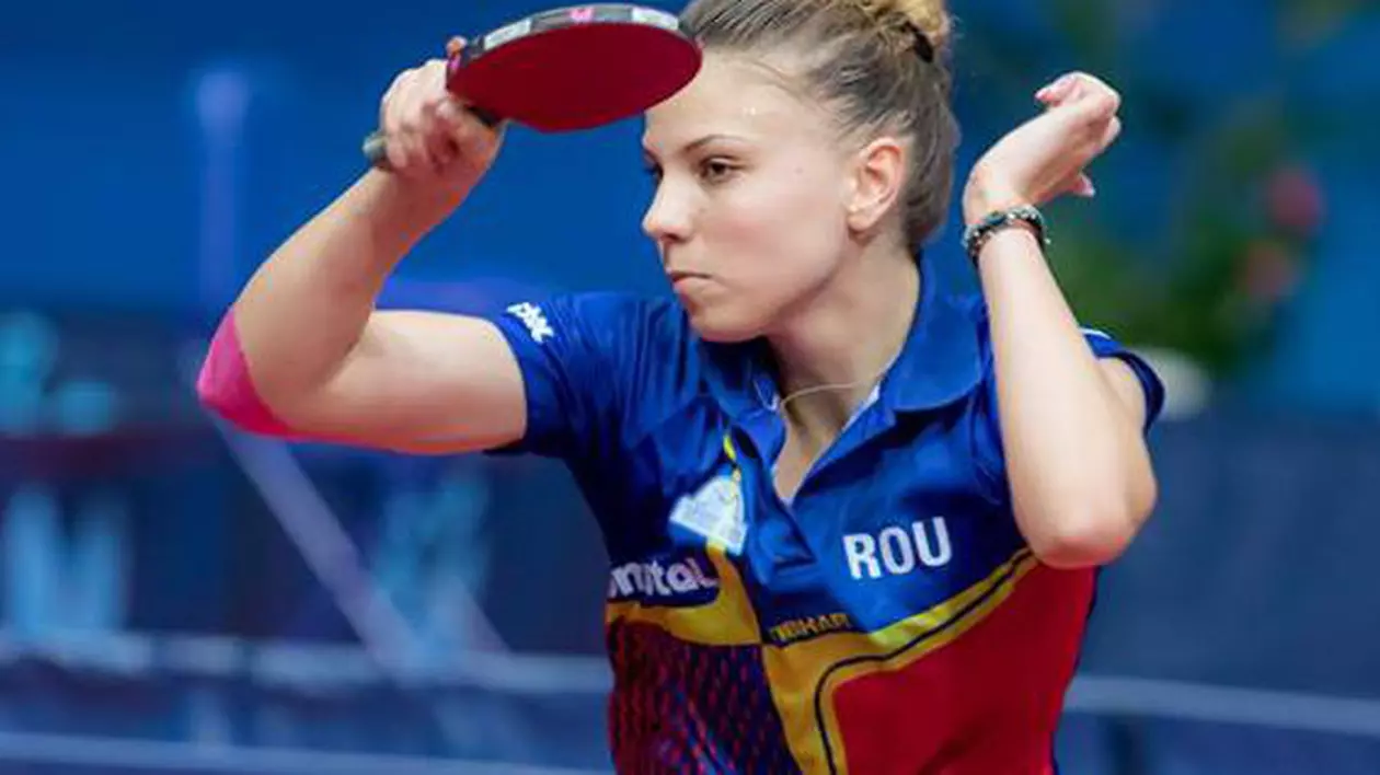 Adina Diaconu a condus echipa de junioare a României pe podiumul CM de tenis de masă