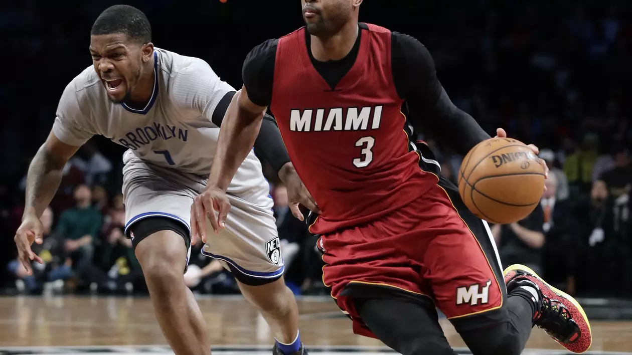 NBA. Încă o mutare trăsnet în NBA. Wade a părăsit-o pe Miami Heat și s-a dat cu ”taurii”