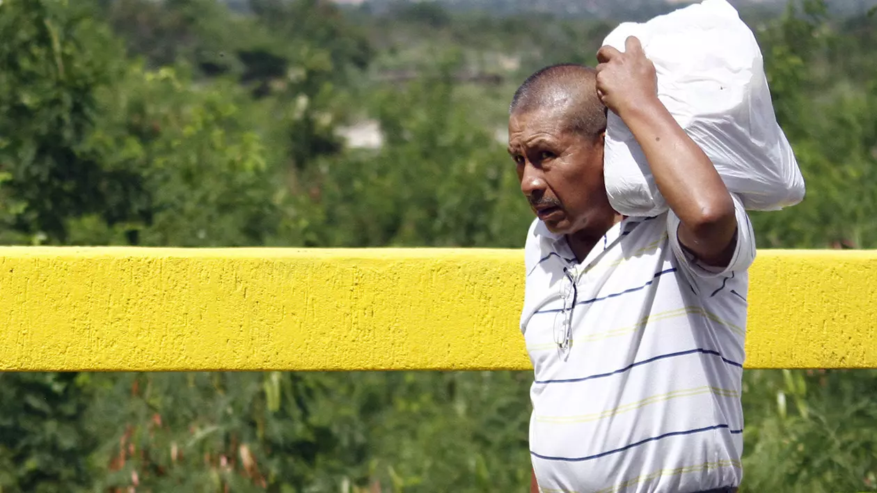 Venezuela își trimite cetățenii la muncă forțată
