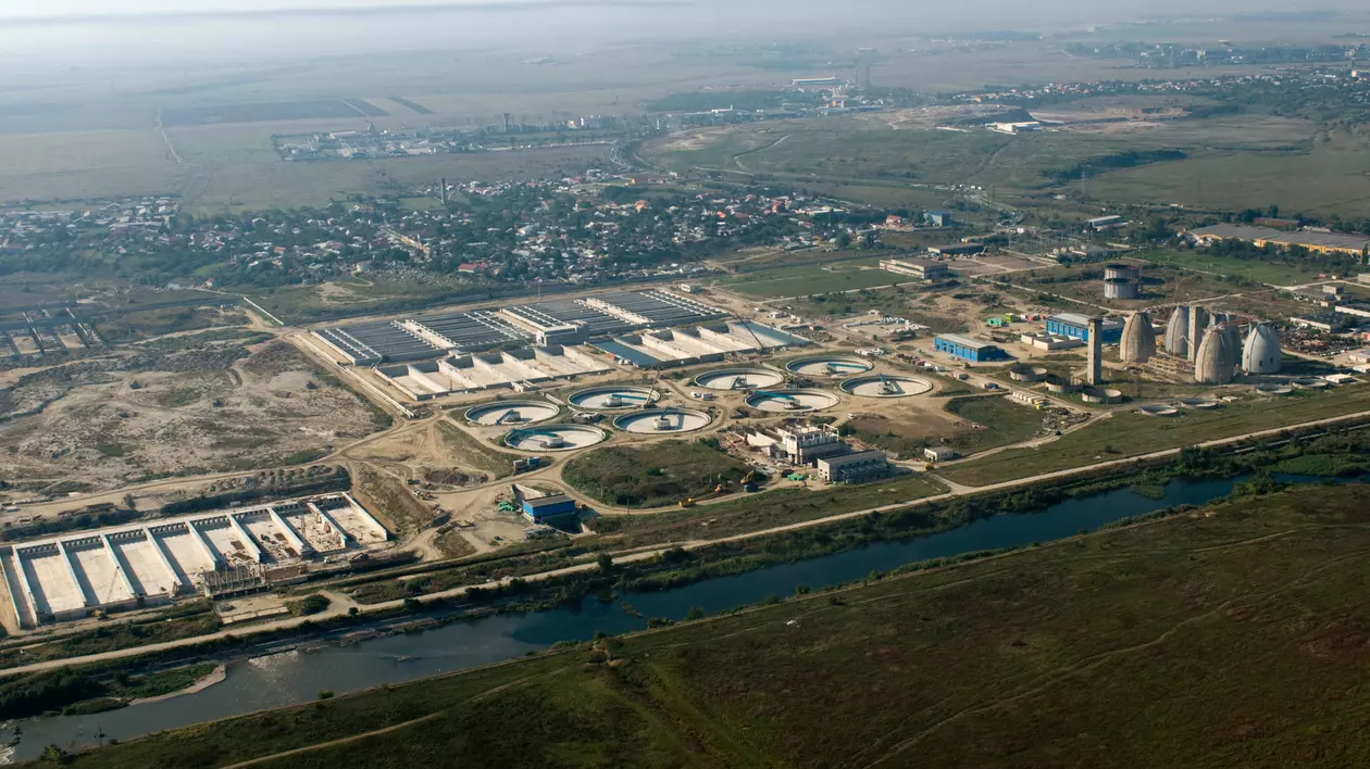 Cum ne umflăm singuri factura la apă. O parte din rețea e mai veche de 100 de ani