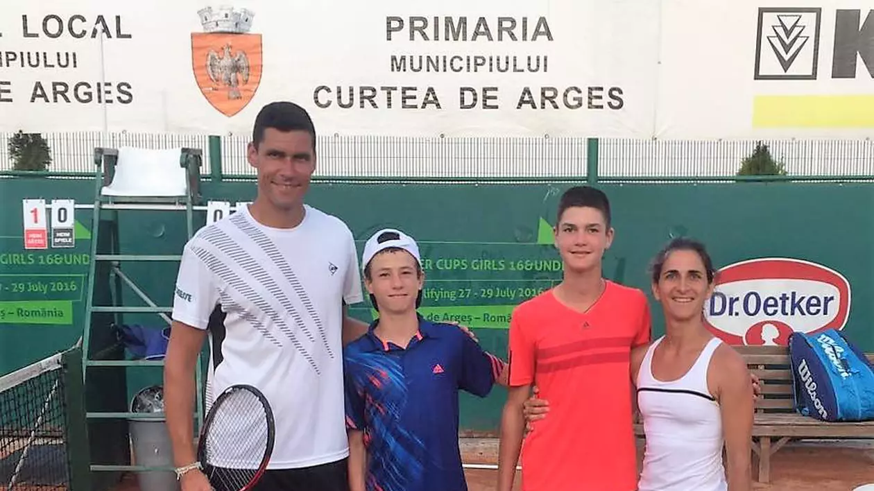 Servă din terenul “Train Like a Pro” către trofeul “Victor Hănescu” la Curtea de Argeș