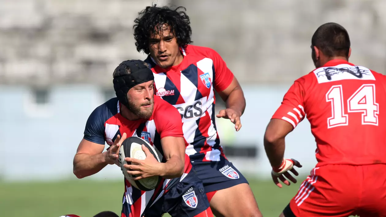 Derby în SuperLiga de rugby: Dinamo-Steaua 21-27. Show pirotehnic în tribună | GALERIE FOTO