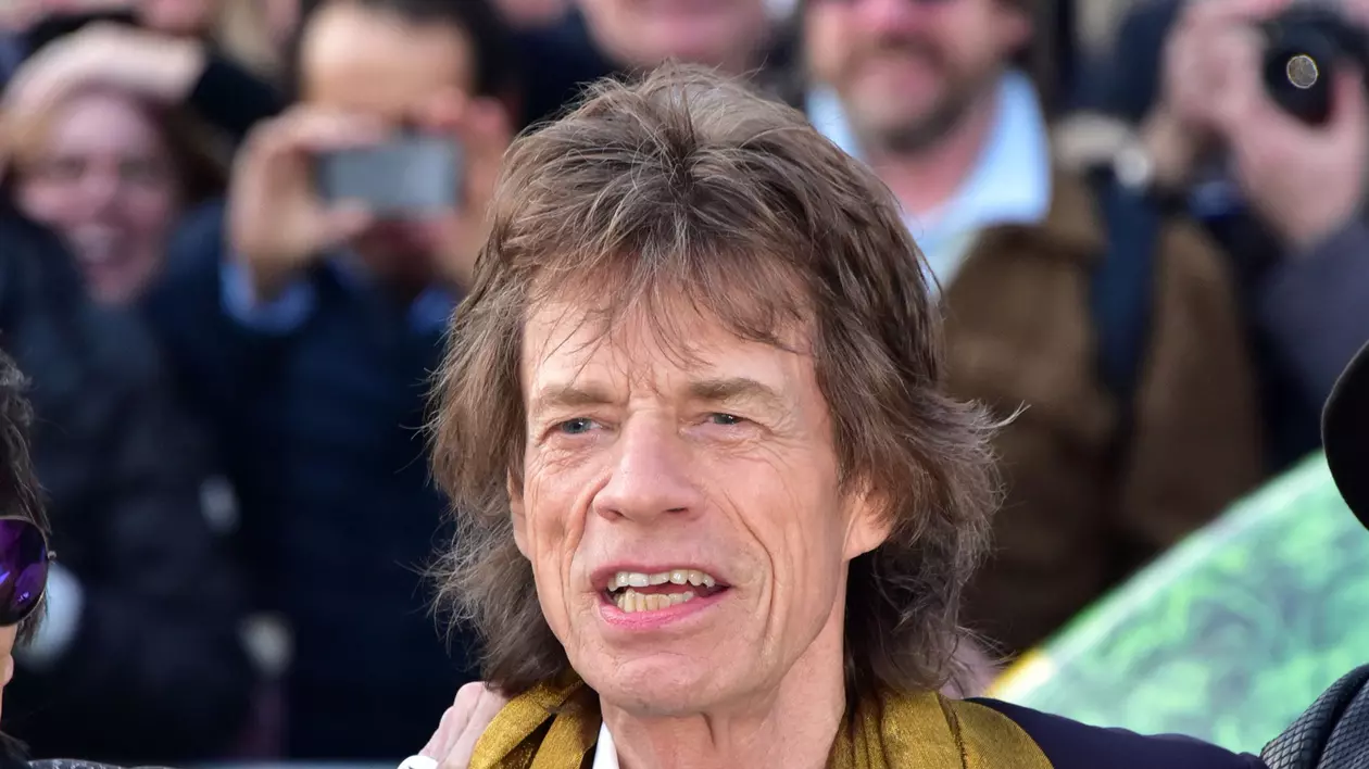 Mick Jagger îi oferă iubitei lui 3.300.000 $ și o casă pentru creșterea celui de-al optulea copil al lui