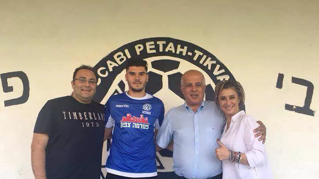 Fotbal internațional. Mihai Roman a îmbrăcat tricoul celor de la Maccabi Petah Tikva / GALERIE FOTO