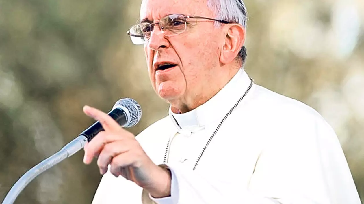 Papa Francisc spune că șarpele din Paradis a transmis primele ”fake news”